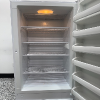 Frigidaire Upright Freezer image 2
